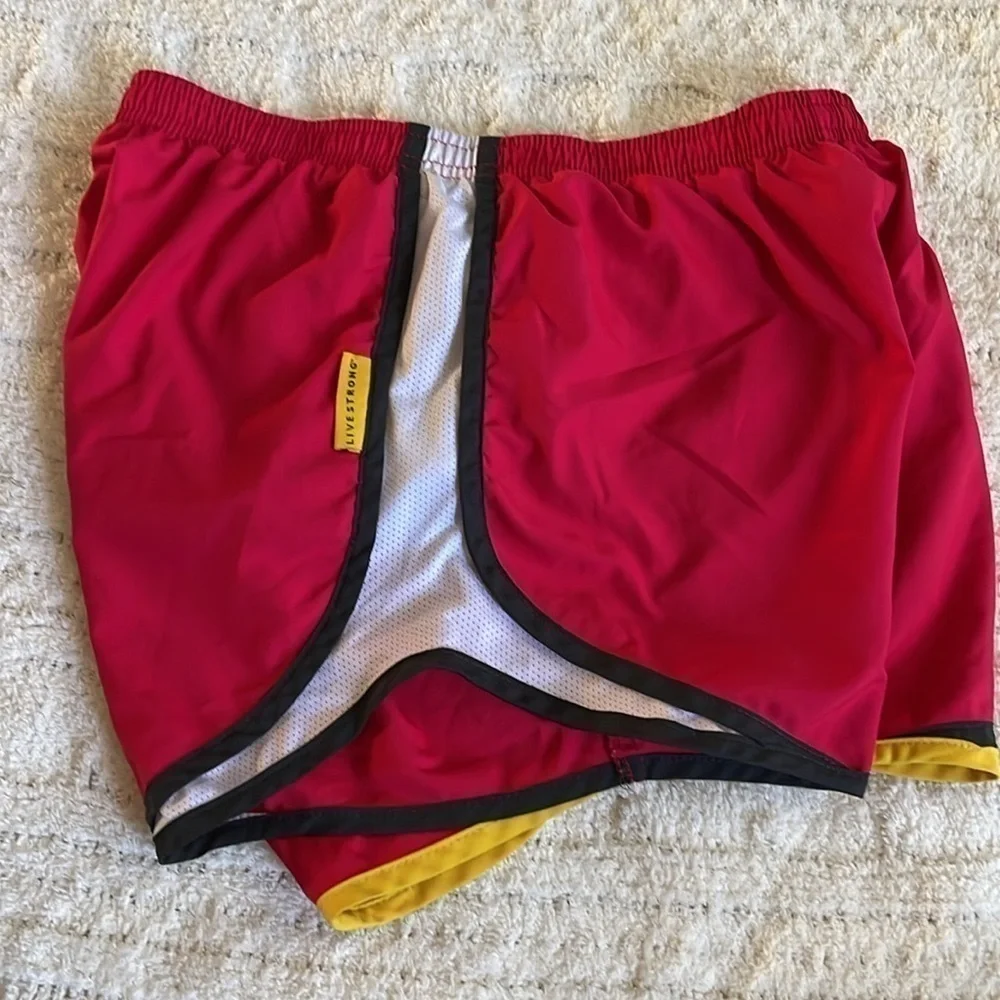 Nike Dri Fit Women’s Running Shorts Livestrong Small Red